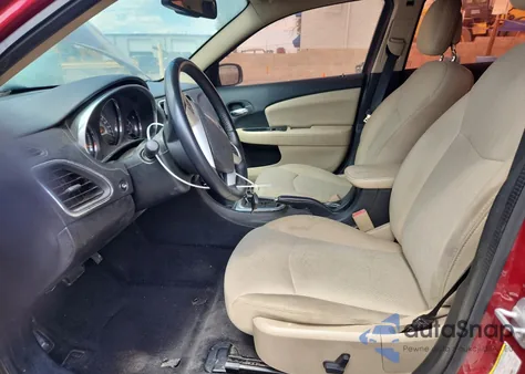 2013 Chrysler 200 Touring из США, поврежденный, VIN 1C3CCBBB9DN699124